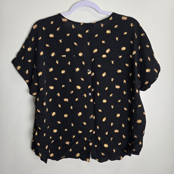 MADEWELL Drapey V-Neck Button-Back Top in French Daisies Blouse M - Picture 4 of 8